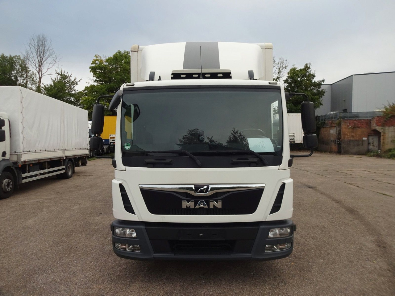 MAN TGL 8.190, LBW, Luft, Tempomat, Standheizung - Furgoneta caja cerrada: foto 2 MAN TGL 8.190, LBW, Luft, Tempomat, Standheizung - Furgoneta caja cerrada: foto 2