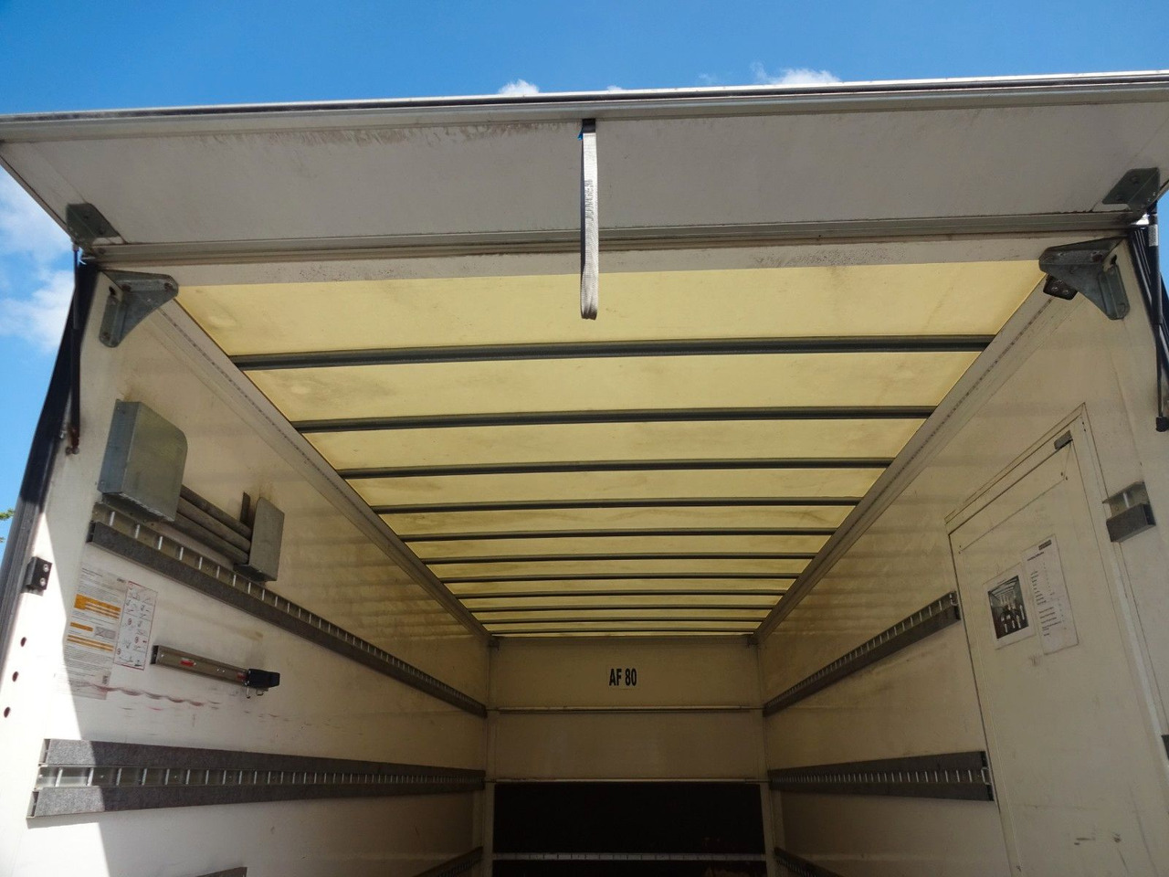 Furgoneta caja cerrada MAN TGL 8.190, LBW, Luft, Tempomat, Standheizung: foto 12 Furgoneta caja cerrada MAN TGL 8.190, LBW, Luft, Tempomat, Standheizung: foto 12