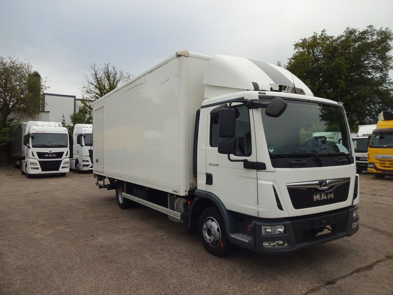 MAN TGL 8.190, LBW, Luft, Tempomat, Standheizung - Furgoneta caja cerrada: foto 3 MAN TGL 8.190, LBW, Luft, Tempomat, Standheizung - Furgoneta caja cerrada: foto 3