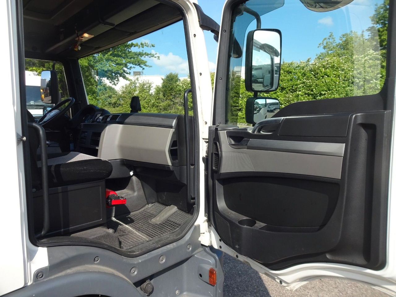 Furgoneta caja cerrada MAN TGL 8.190, LBW, Luft, Tempomat, Standheizung: foto 16 Furgoneta caja cerrada MAN TGL 8.190, LBW, Luft, Tempomat, Standheizung: foto 16