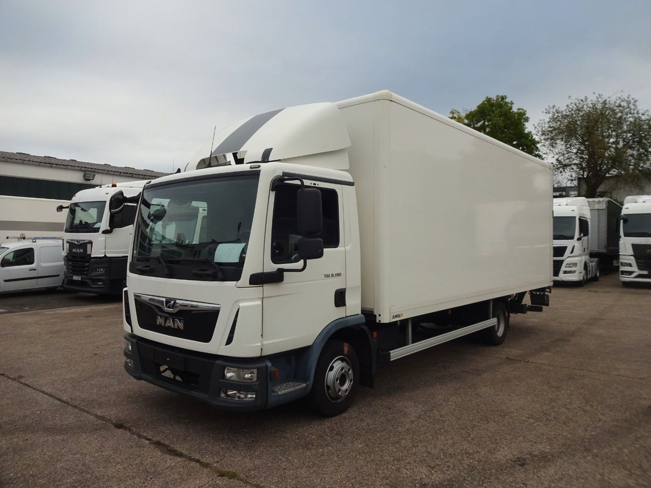 MAN TGL 8.190, LBW, Luft, Tempomat, Standheizung - Furgoneta caja cerrada: foto 1 MAN TGL 8.190, LBW, Luft, Tempomat, Standheizung - Furgoneta caja cerrada: foto 1