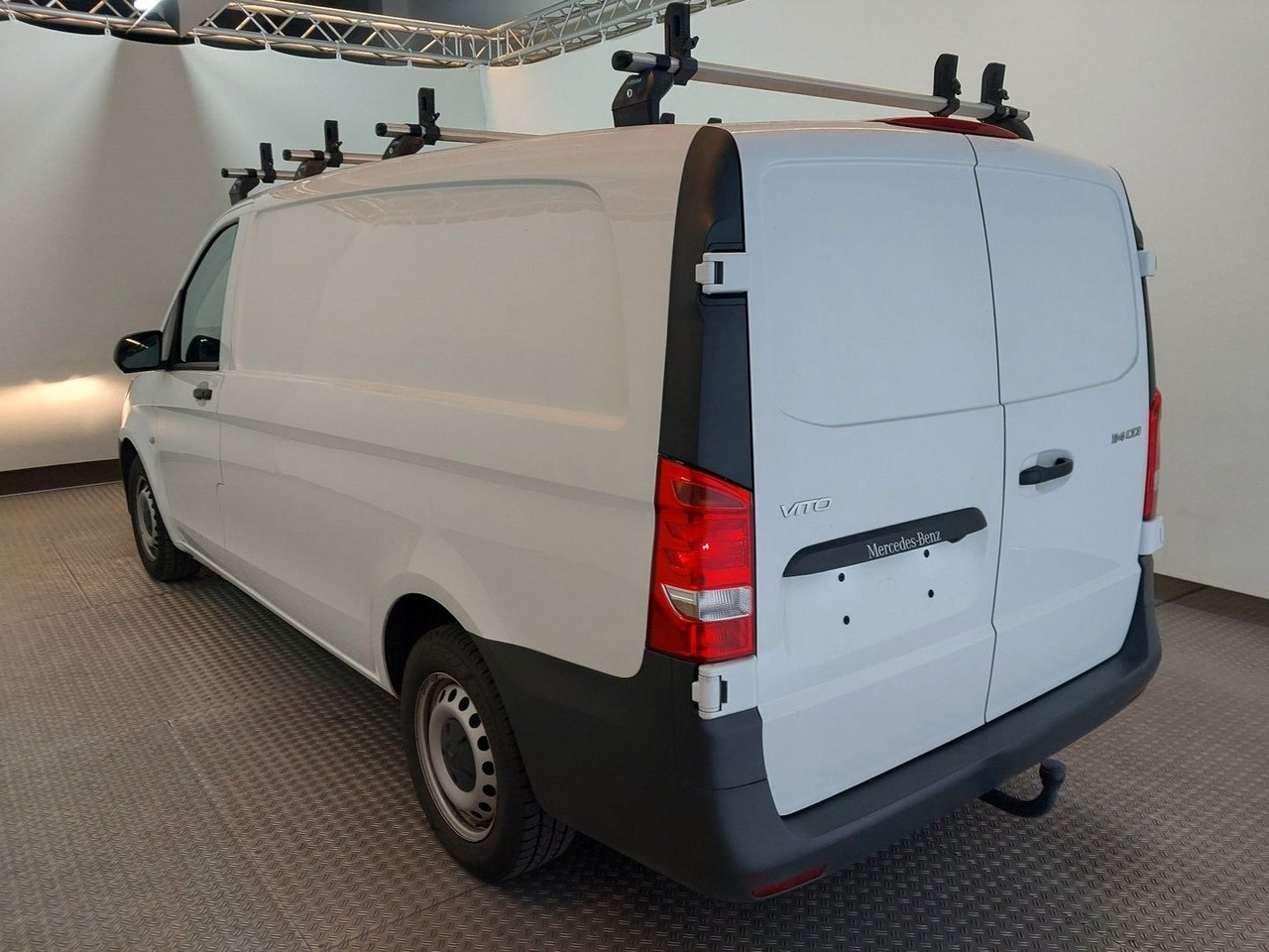 Mercedes-Benz Vito Kasten 114 CDI lang,Klima,AHK,Regale,Kamera - Furgoneta pequeña: foto 4 Mercedes-Benz Vito Kasten 114 CDI lang,Klima,AHK,Regale,Kamera - Furgoneta pequeña: foto 4