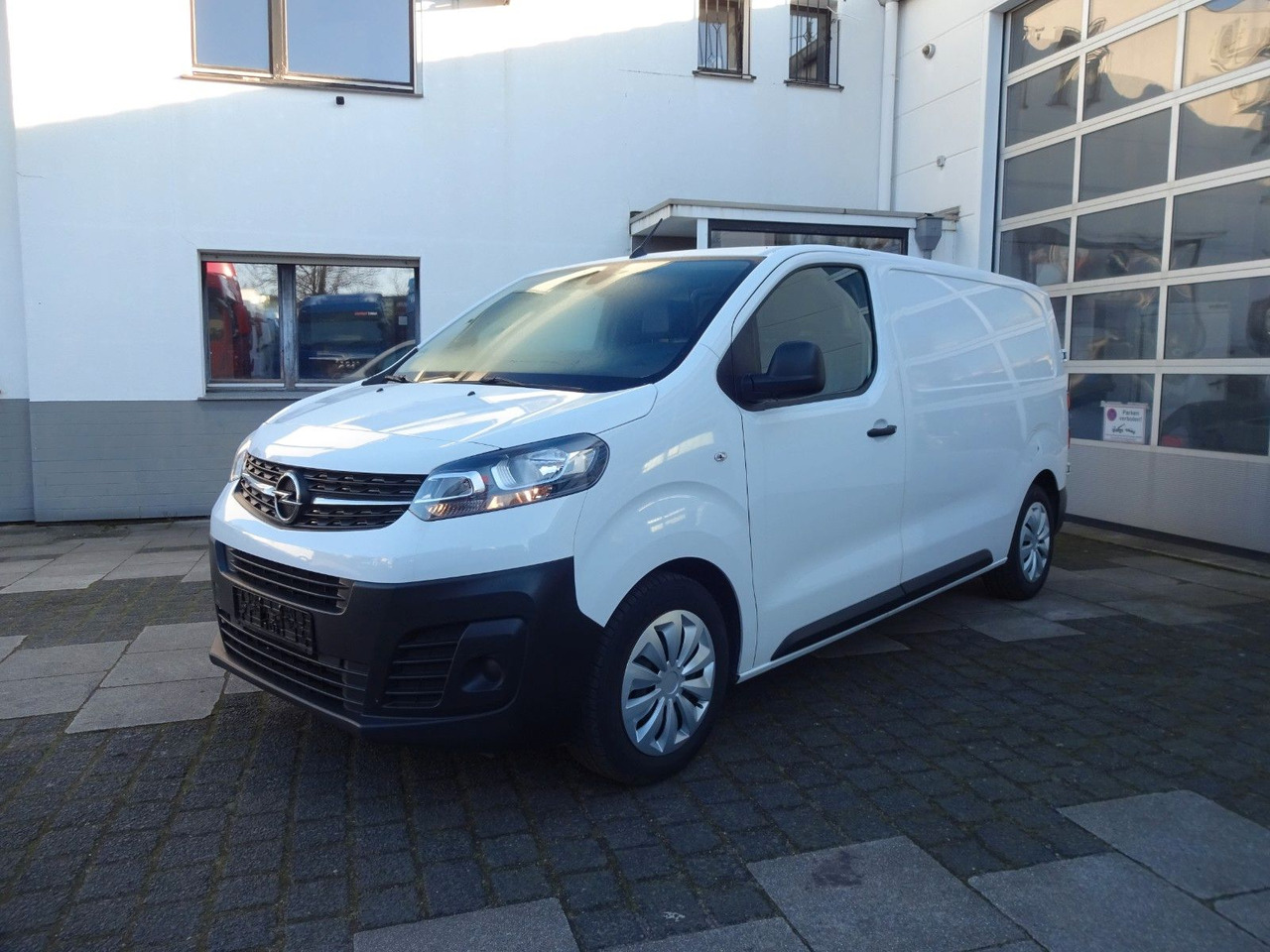 Opel 50 x Vivaro Kasten, L1H1, Klima, PDC, Tempomat - Furgoneta pequeña: foto 3 Opel 50 x Vivaro Kasten, L1H1, Klima, PDC, Tempomat - Furgoneta pequeña: foto 3