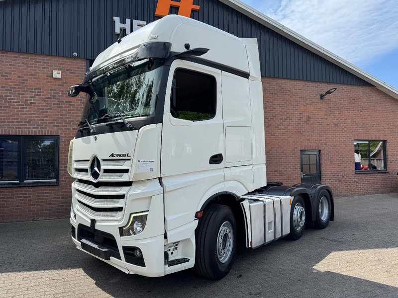 Mercedes-Benz Actros 2545 6X2 Gigaspace Gestuurde voorloopas NL Truck 327.240KM - Cabeza tractora: foto 1 Mercedes-Benz Actros 2545 6X2 Gigaspace Gestuurde voorloopas NL Truck 327.240KM - Cabeza tractora: foto 1