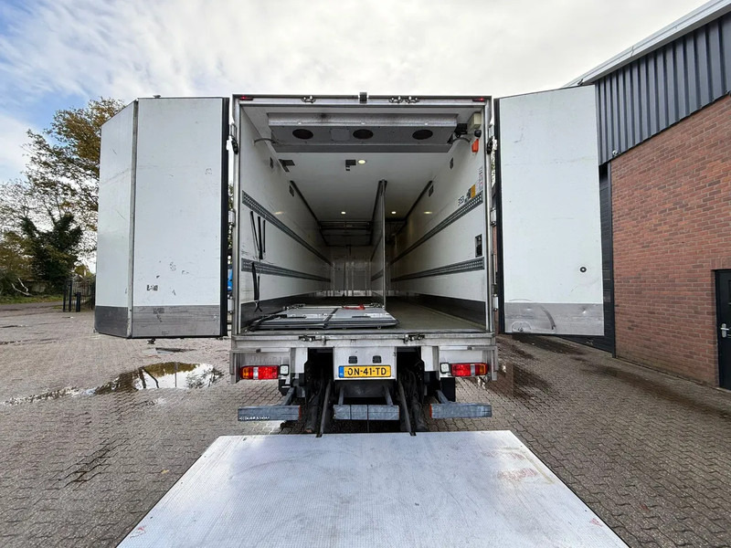 DAF CF 290 +HTF Koeloplegger TRS PTO koelmotor Dhollandia 3000KG NL466.995KM - Camión isotérmico: foto 4 DAF CF 290 +HTF Koeloplegger TRS PTO koelmotor Dhollandia 3000KG NL466.995KM - Camión isotérmico: foto 4