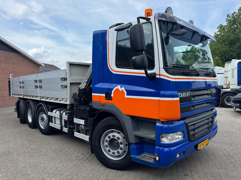 DAF CF 85.360 8X2 3 Zijdige kipper HIAB 16 t/m kraan AHK Top condition - Camión volquete, Camión grúa: foto 4 DAF CF 85.360 8X2 3 Zijdige kipper HIAB 16 t/m kraan AHK Top condition - Camión volquete, Camión grúa: foto 4