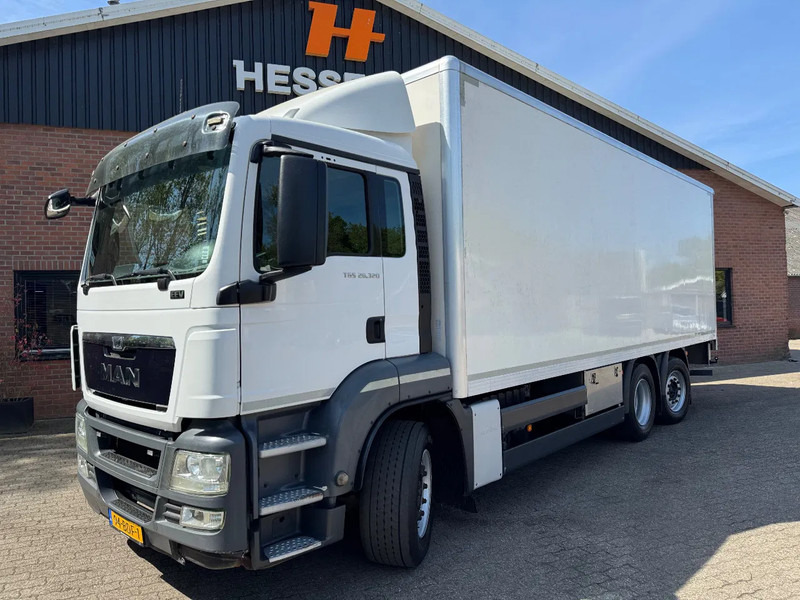 MAN TGS 26.320 EEV Koffer Stuuras AHK 3.000KG LBW 337.340KM! NL TRUCK - Camión caja cerrada: foto 1 MAN TGS 26.320 EEV Koffer Stuuras AHK 3.000KG LBW 337.340KM! NL TRUCK - Camión caja cerrada: foto 1
