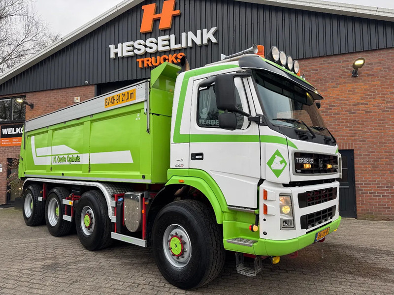 Terberg FM 2000 8X8 21m3 Isolated Hardox Manual gearbox NL truck - Camión volquete: foto 5 Terberg FM 2000 8X8 21m3 Isolated Hardox Manual gearbox NL truck - Camión volquete: foto 5
