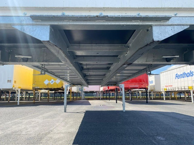 BDF-System, 7.450 mm lang. - Toldo carrocería: foto 5 BDF-System, 7.450 mm lang. - Toldo carrocería: foto 5