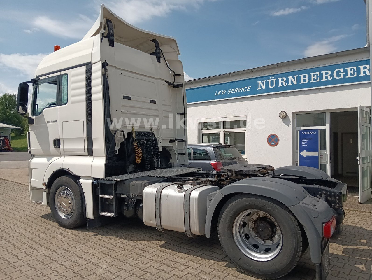 Cabeza tractora MAN TGX 18:440 FLT XLX 2xTank Klima Spoiler Kühlbox MAN TGX 18:440 FLT XLX 2xTank Klima Spoiler Kühlbox: foto 9 Cabeza tractora MAN TGX 18:440 FLT XLX 2xTank Klima Spoiler Kühlbox MAN TGX 18:440 FLT XLX 2xTank Klima Spoiler Kühlbox: foto 9