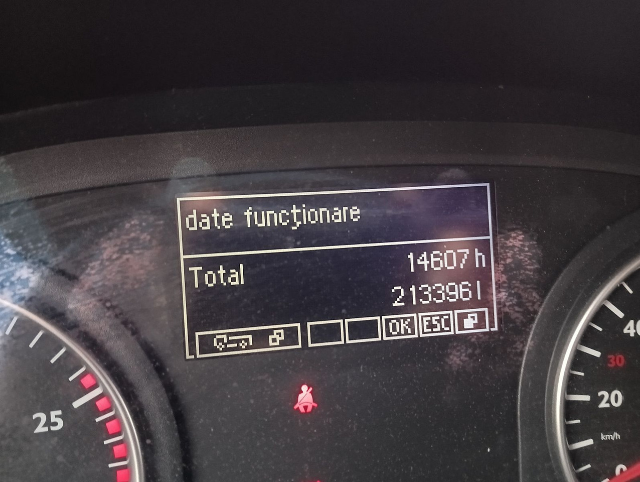 Cabeza tractora MAN TGX 18:440 FLT XLX 2xTank Klima Spoiler Kühlbox MAN TGX 18:440 FLT XLX 2xTank Klima Spoiler Kühlbox: foto 30 Cabeza tractora MAN TGX 18:440 FLT XLX 2xTank Klima Spoiler Kühlbox MAN TGX 18:440 FLT XLX 2xTank Klima Spoiler Kühlbox: foto 30