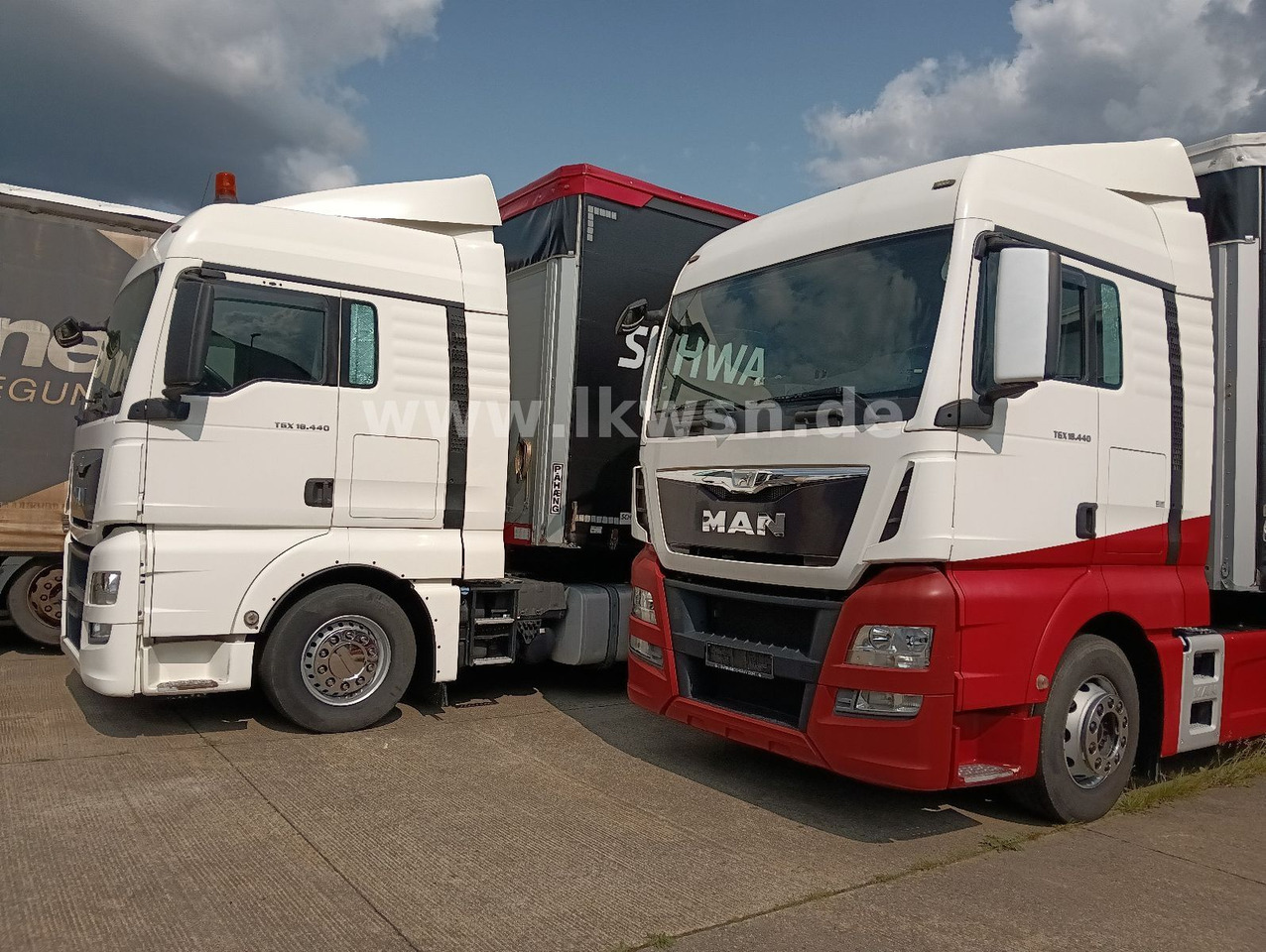 Cabeza tractora MAN TGX 18:440 FLT XLX 2xTank Klima Spoiler Kühlbox MAN TGX 18:440 FLT XLX 2xTank Klima Spoiler Kühlbox: foto 28 Cabeza tractora MAN TGX 18:440 FLT XLX 2xTank Klima Spoiler Kühlbox MAN TGX 18:440 FLT XLX 2xTank Klima Spoiler Kühlbox: foto 28