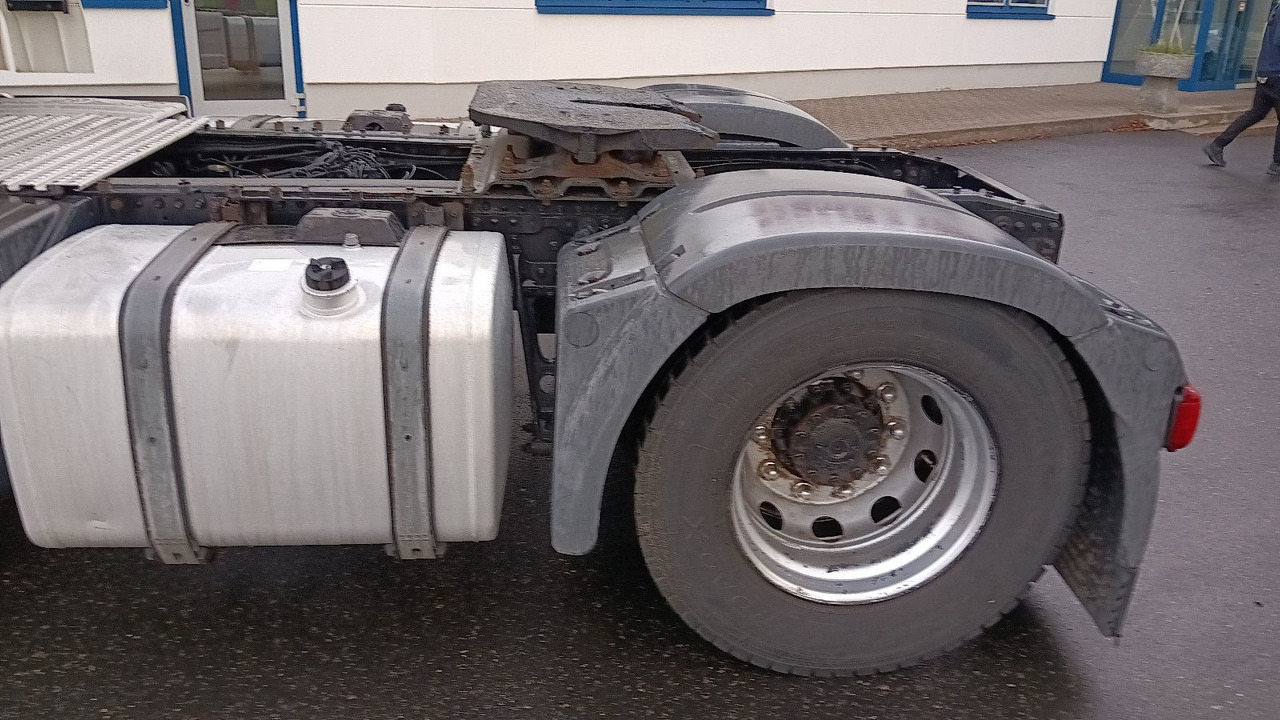 Cabeza tractora MAN TGX 18:440 FLT XLX 2xTank Klima Spoiler Kühlbox MAN TGX 18:440 FLT XLX 2xTank Klima Spoiler Kühlbox: foto 42 Cabeza tractora MAN TGX 18:440 FLT XLX 2xTank Klima Spoiler Kühlbox MAN TGX 18:440 FLT XLX 2xTank Klima Spoiler Kühlbox: foto 42