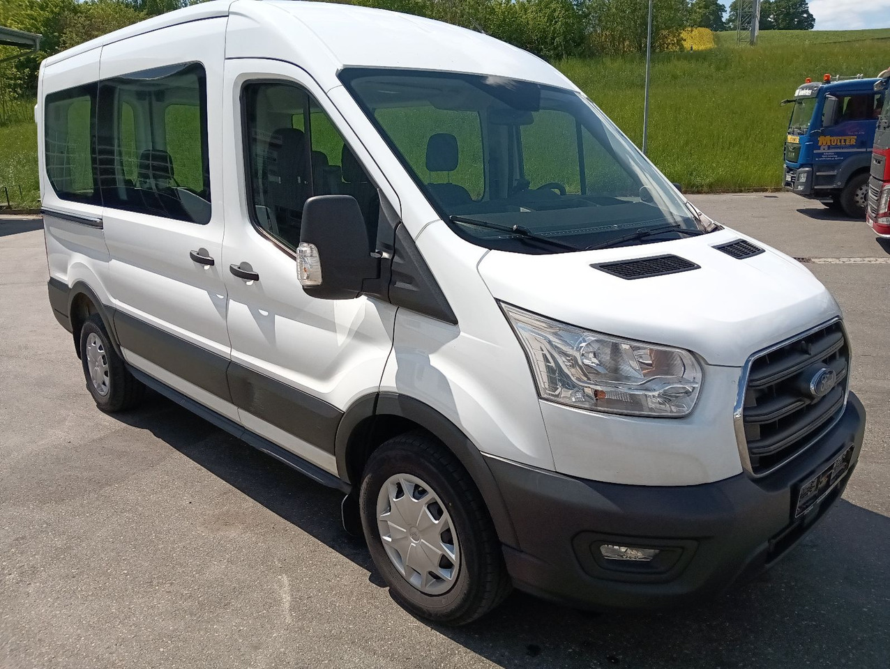 Ford Transit Kombi 350 L2 Trend 9-Sitzer 2xHeizung/Kl - Furgoneta de pasajeros, Furgoneta combi: foto 1 Ford Transit Kombi 350 L2 Trend 9-Sitzer 2xHeizung/Kl - Furgoneta de pasajeros, Furgoneta combi: foto 1