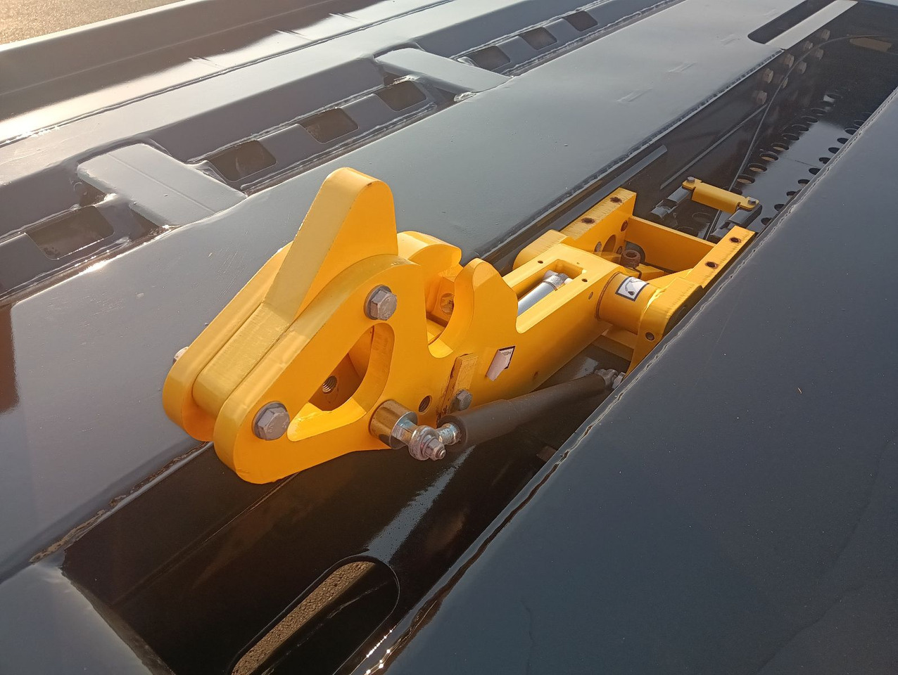 Remolque multilift/ Portacontenedores de cadenas nuevo Hüffermann 2-ACHS-MINI-CARRIER MULTIFIX verzinkt NEU BPW Hüffermann 2-ACHS-MINI-CARRIER MULTIFIX verzinkt NEU BPW: foto 7 Remolque multilift/ Portacontenedores de cadenas nuevo Hüffermann 2-ACHS-MINI-CARRIER MULTIFIX verzinkt NEU BPW Hüffermann 2-ACHS-MINI-CARRIER MULTIFIX verzinkt NEU BPW: foto 7