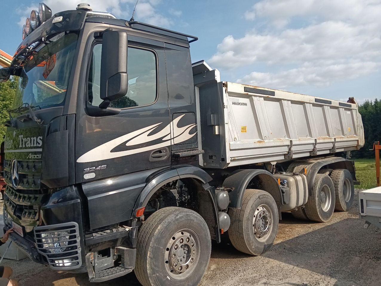 Mercedes-Benz AROCS 3246 8x4 MEILLER 3-Seiten Bordmatic SCHALT - Camión volquete: foto 3 Mercedes-Benz AROCS 3246 8x4 MEILLER 3-Seiten Bordmatic SCHALT - Camión volquete: foto 3