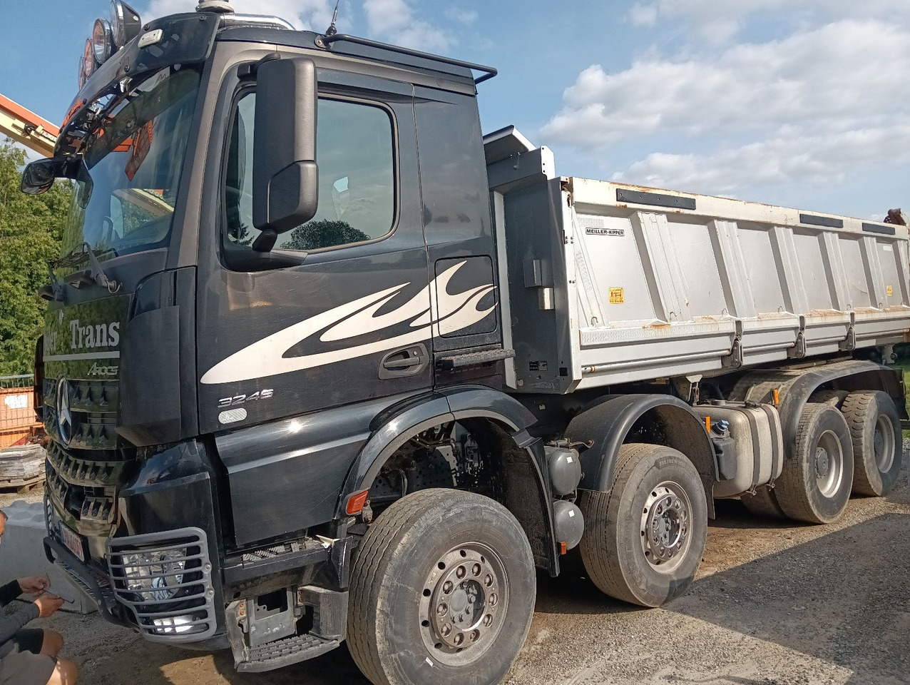Mercedes-Benz AROCS 3246 8x4 MEILLER 3-Seiten Bordmatic SCHALT - Camión volquete: foto 1 Mercedes-Benz AROCS 3246 8x4 MEILLER 3-Seiten Bordmatic SCHALT - Camión volquete: foto 1