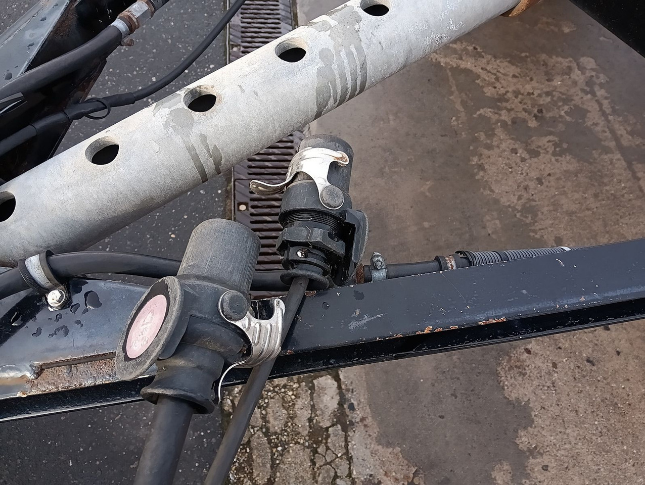 Leasing de Schwarzmüller 2-A BDF 1,22/1,32 ALCOA Alufelgen ADR 120tkm TÜV Schwarzmüller 2-A BDF 1,22/1,32 ALCOA Alufelgen ADR 120tkm TÜV Schwarzmüller 2-A BDF 1,22/1,32 ALCOA Alufelgen ADR 120tkm TÜV Schwarzmüller 2-A BDF 1,22/1,32 ALCOA Alufelgen ADR 120tkm TÜV: foto 17