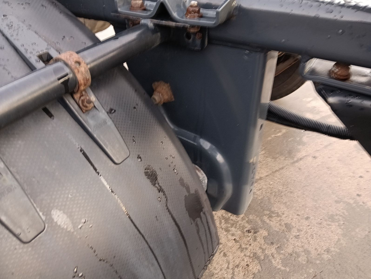 Leasing de Schwarzmüller 2-A BDF 1,22/1,32 ALCOA Alufelgen ADR 120tkm TÜV Schwarzmüller 2-A BDF 1,22/1,32 ALCOA Alufelgen ADR 120tkm TÜV Schwarzmüller 2-A BDF 1,22/1,32 ALCOA Alufelgen ADR 120tkm TÜV Schwarzmüller 2-A BDF 1,22/1,32 ALCOA Alufelgen ADR 120tkm TÜV: foto 12