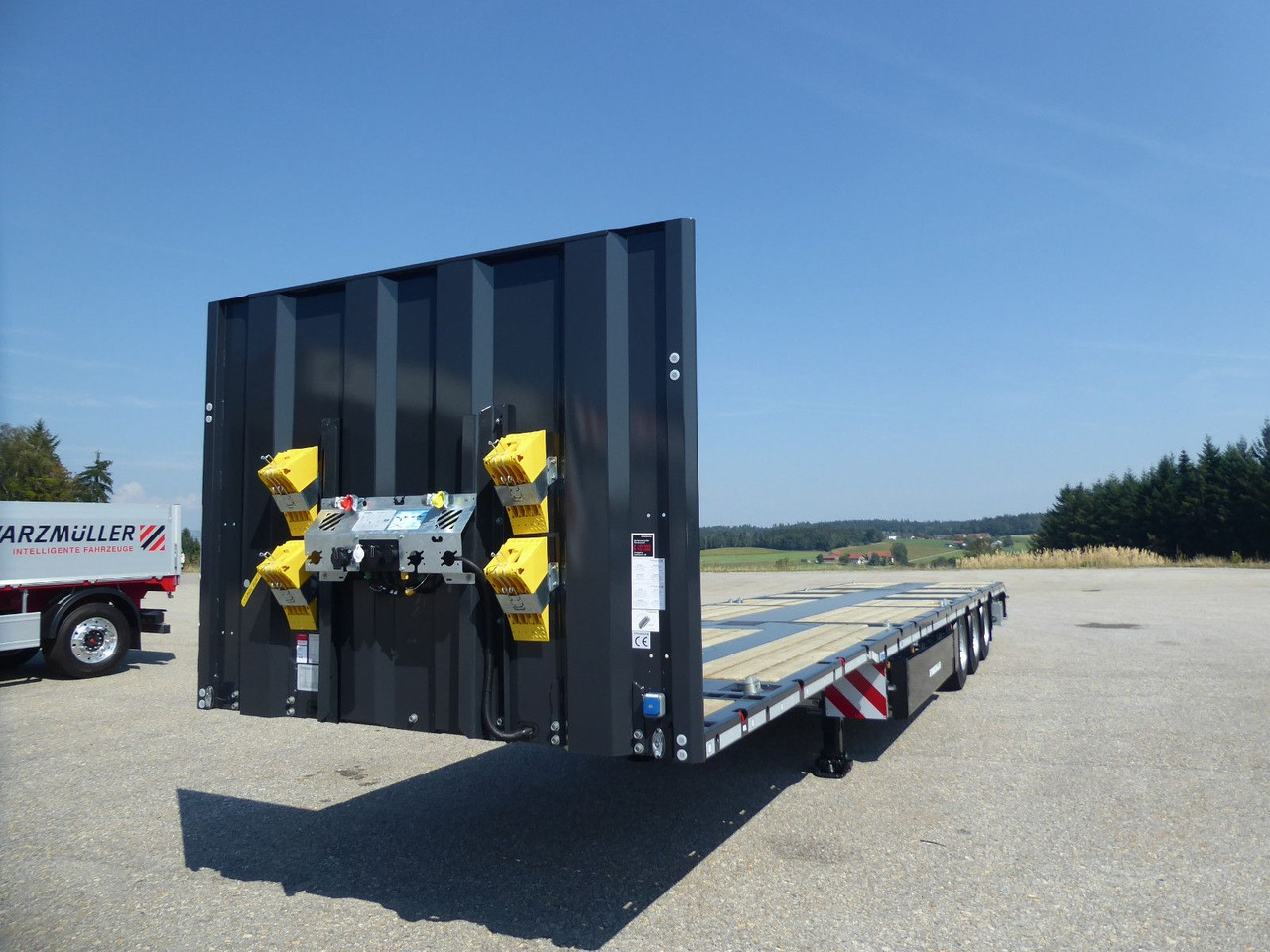 Schwarzmüller 3Achs Tele Rampen TwistLock40+2x20"SAF Lenk+Lift - Semirremolque plataforma/ Caja abierta: foto 4 Schwarzmüller 3Achs Tele Rampen TwistLock40+2x20"SAF Lenk+Lift - Semirremolque plataforma/ Caja abierta: foto 4