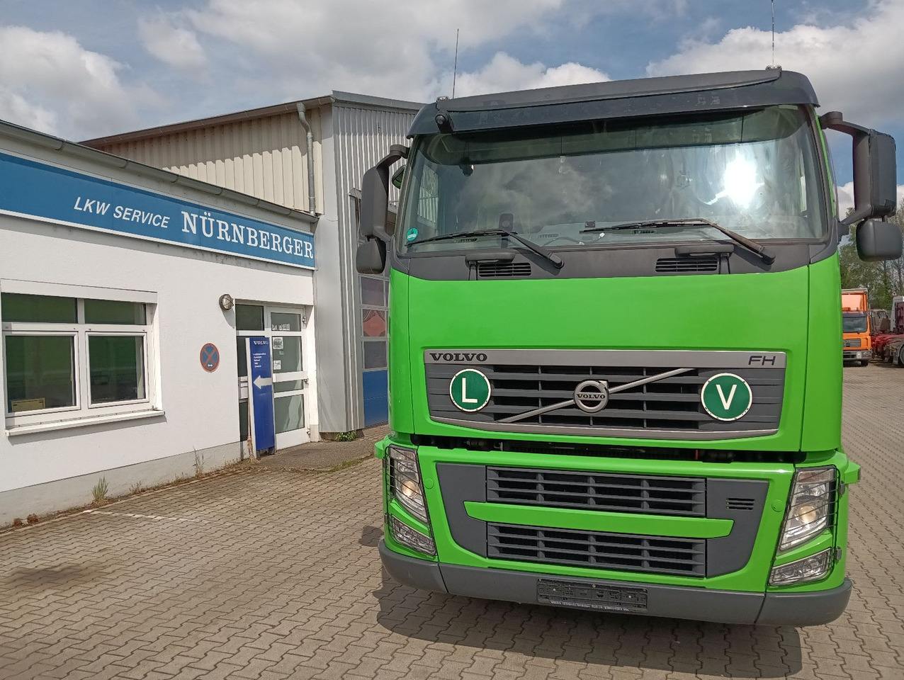 Volvo FH 500 6x2R 22m3 SCHWARZMÜLLER 3-S-GETREIDEKIPPE - Camión volquete: foto 2 Volvo FH 500 6x2R 22m3 SCHWARZMÜLLER 3-S-GETREIDEKIPPE - Camión volquete: foto 2
