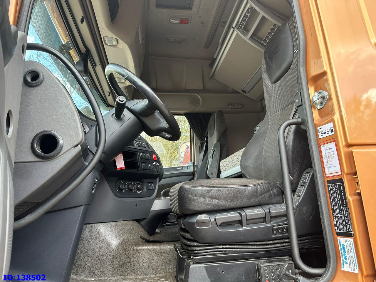 Cabeza tractora DAF XF106 460 6X2 Retarder: foto 12