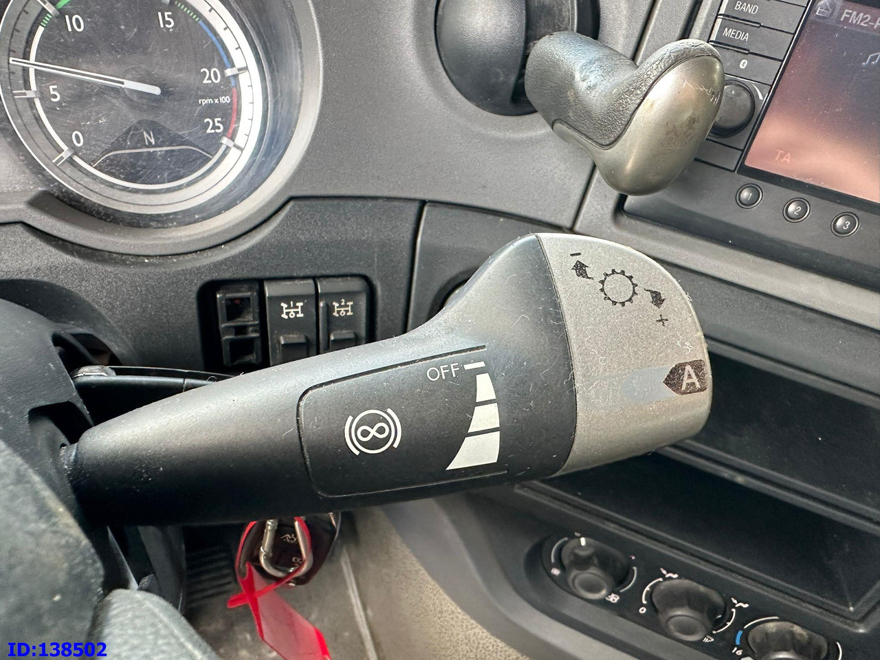 Cabeza tractora DAF XF106 460 6X2 Retarder: foto 15