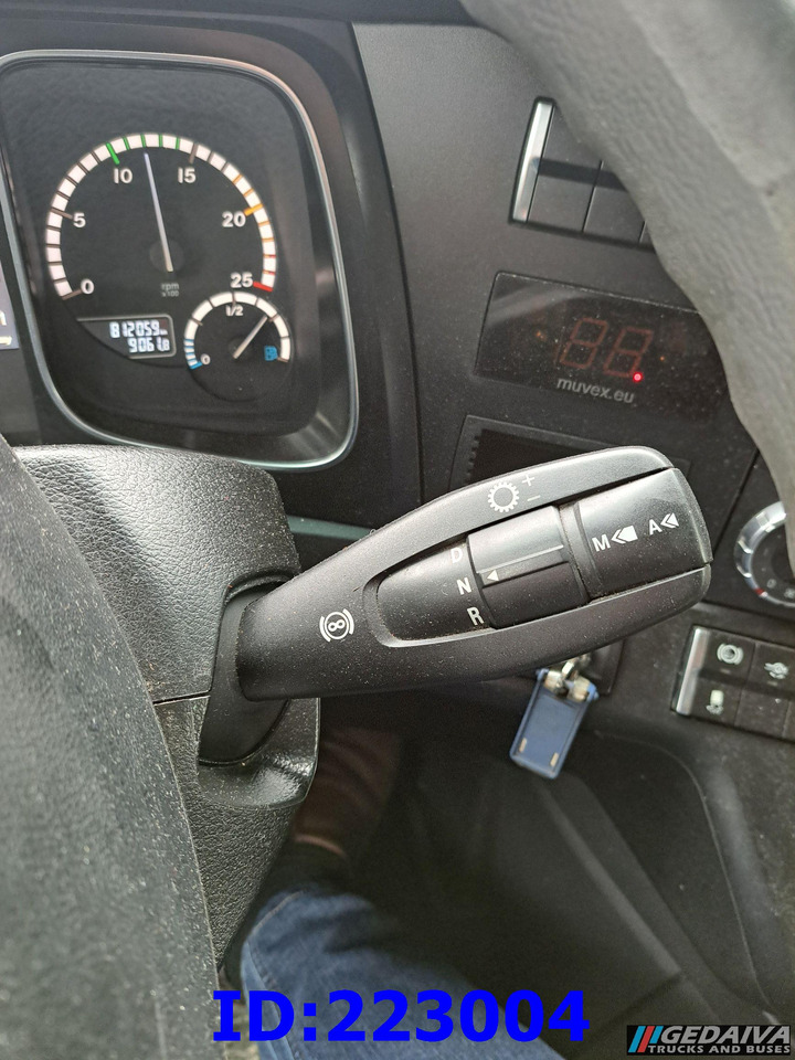 Cabeza tractora MERCEDES-BENZ Actros 1842 MEGA Euro6: foto 12