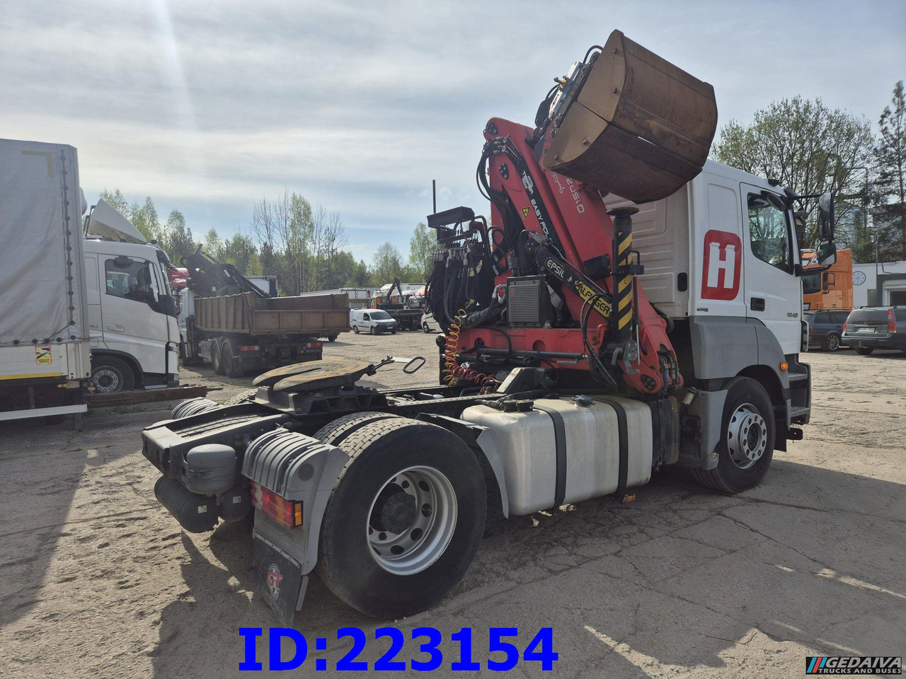 MERCEDES-BENZ Axor 1840 + Crane Epsilon Palfinger PZR601GA - Cabeza tractora: foto 5 MERCEDES-BENZ Axor 1840 + Crane Epsilon Palfinger PZR601GA - Cabeza tractora: foto 5