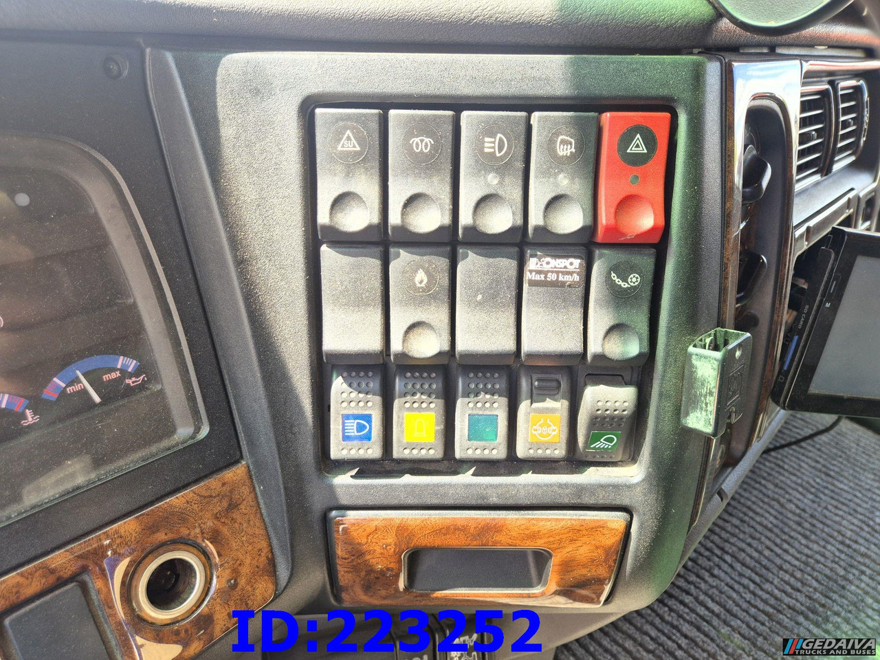 Cabeza tractora RENAULT 420 6x2 Manual: foto 14