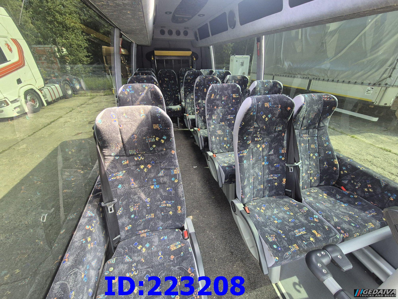 Autocar IVECO Daily Avestark 17-seater: foto 13