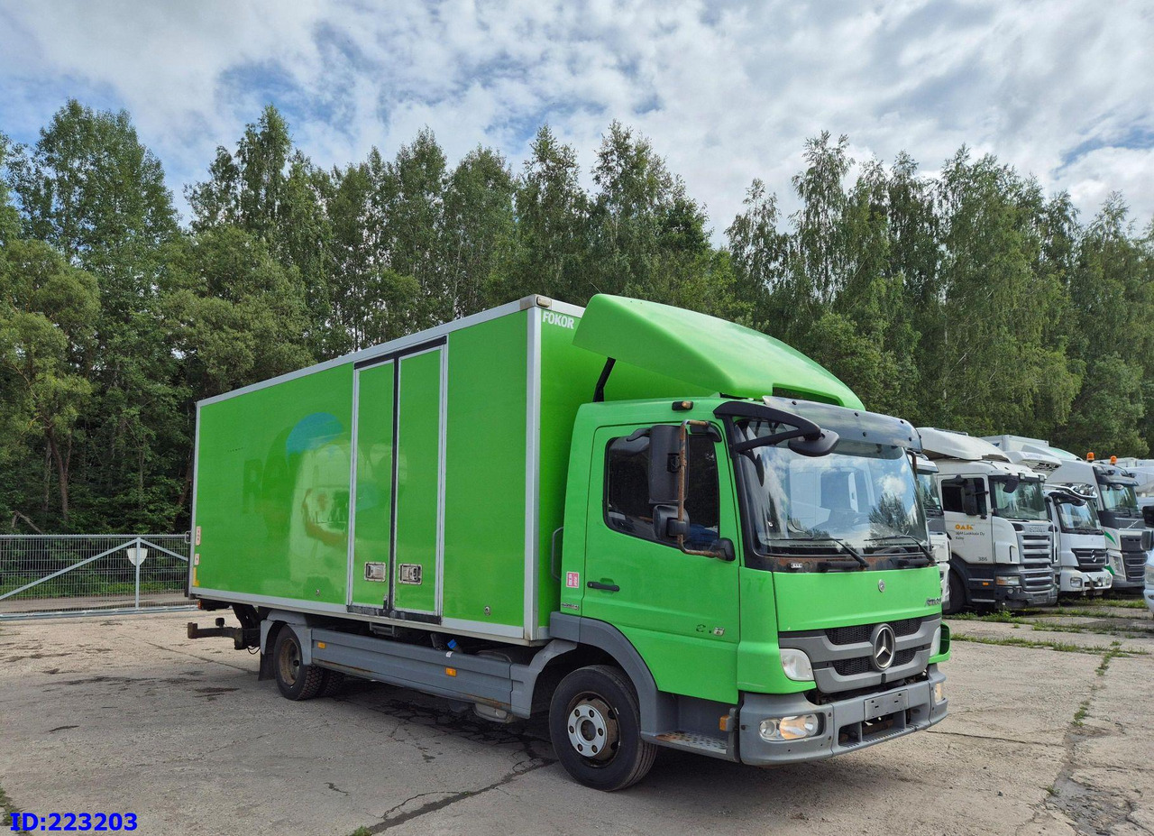 MERCEDES-BENZ Atego 818 4x2 Euro5 Manual - Camión caja cerrada: foto 4 MERCEDES-BENZ Atego 818 4x2 Euro5 Manual - Camión caja cerrada: foto 4