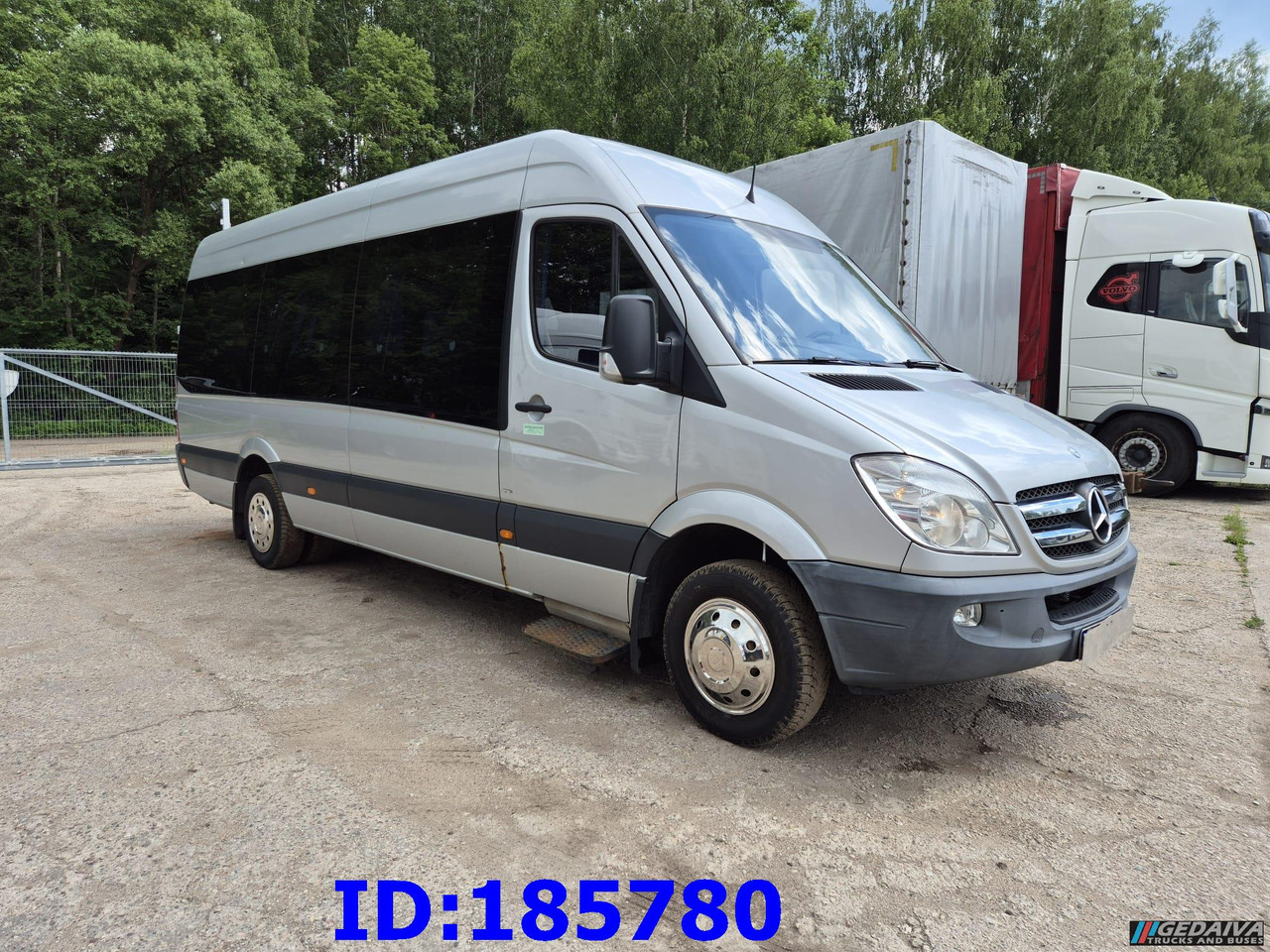 MERCEDES-BENZ Sprinter 516 - VIP - Avestark - 17 Seater (Motor defect) - Autocar: foto 4 MERCEDES-BENZ Sprinter 516 - VIP - Avestark - 17 Seater (Motor defect) - Autocar: foto 4