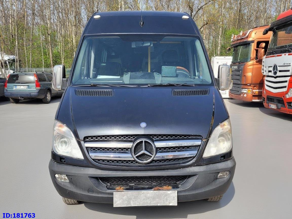 MERCEDES-BENZ Sprinter 518 - VIP - 17 Seater - Autocar: foto 2 MERCEDES-BENZ Sprinter 518 - VIP - 17 Seater - Autocar: foto 2