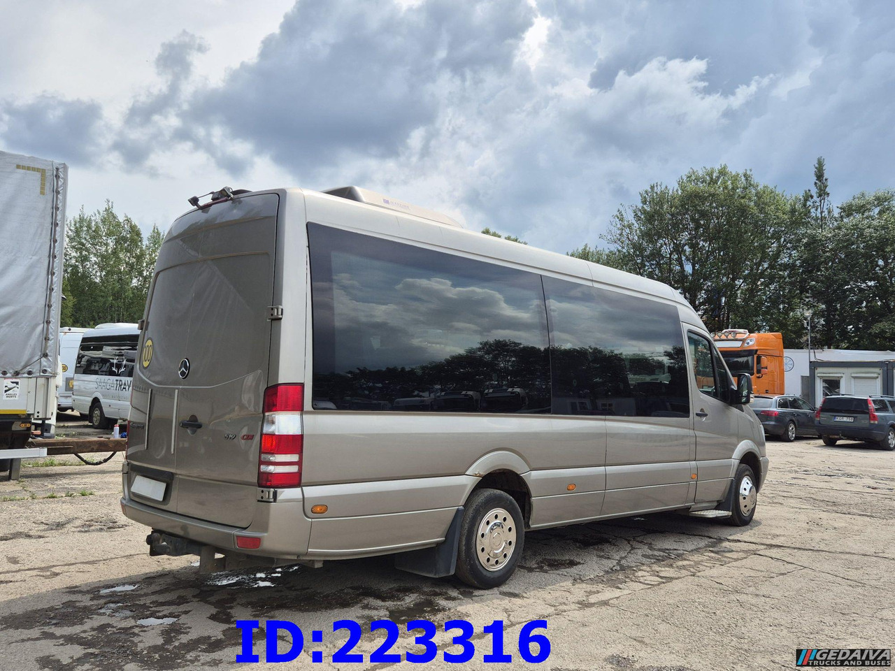 MERCEDES-BENZ Sprinter 519 VIP - 18 Seater - Euro 5 - Autocar: foto 5 MERCEDES-BENZ Sprinter 519 VIP - 18 Seater - Euro 5 - Autocar: foto 5