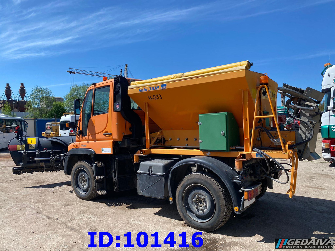 MERCEDES-BENZ Unimog U300 4X4 - Máquina quitanieve: foto 4 MERCEDES-BENZ Unimog U300 4X4 - Máquina quitanieve: foto 4