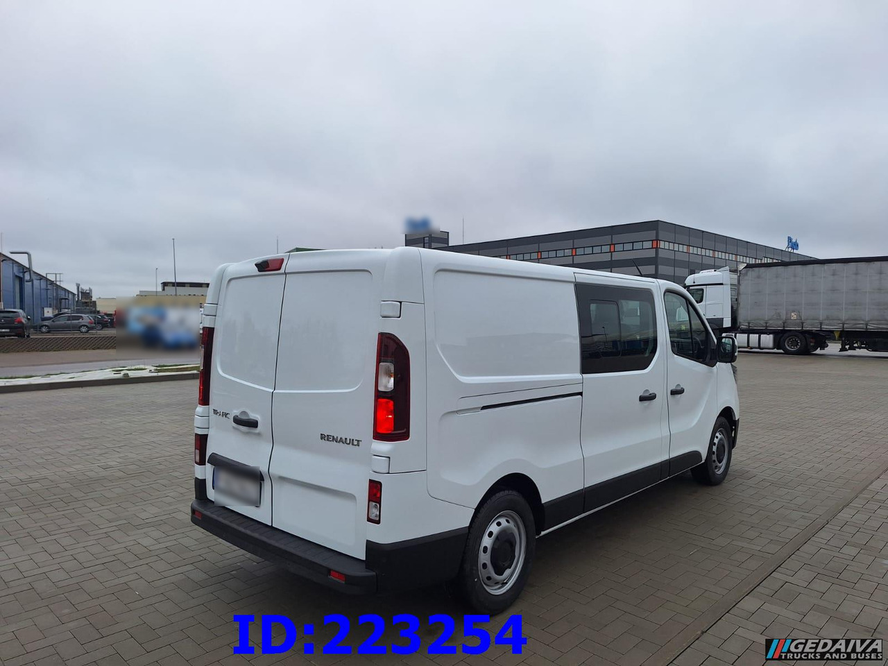 RENAULT Trafic NEW 2025 - Furgoneta combi: foto 5 RENAULT Trafic NEW 2025 - Furgoneta combi: foto 5