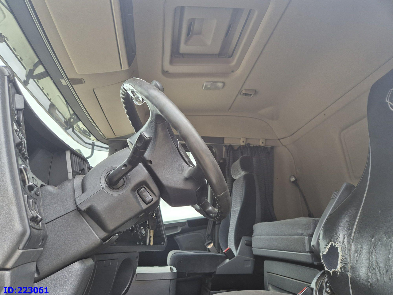 Camión chasis SCANIA R480 6X2 3 Pedals: foto 9 Camión chasis SCANIA R480 6X2 3 Pedals: foto 9