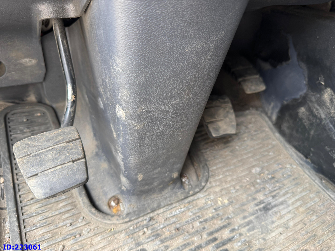 Camión chasis SCANIA R480 6X2 3 Pedals: foto 14 Camión chasis SCANIA R480 6X2 3 Pedals: foto 14