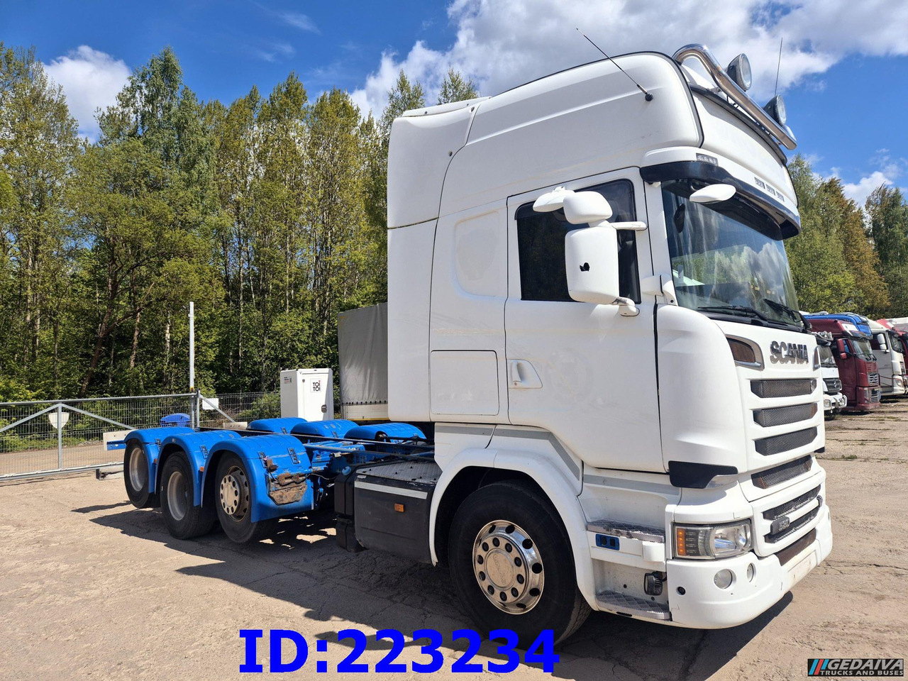 SCANIA R580 8X2 - Steering axle - Euro6 - Camión chasis: foto 4 SCANIA R580 8X2 - Steering axle - Euro6 - Camión chasis: foto 4