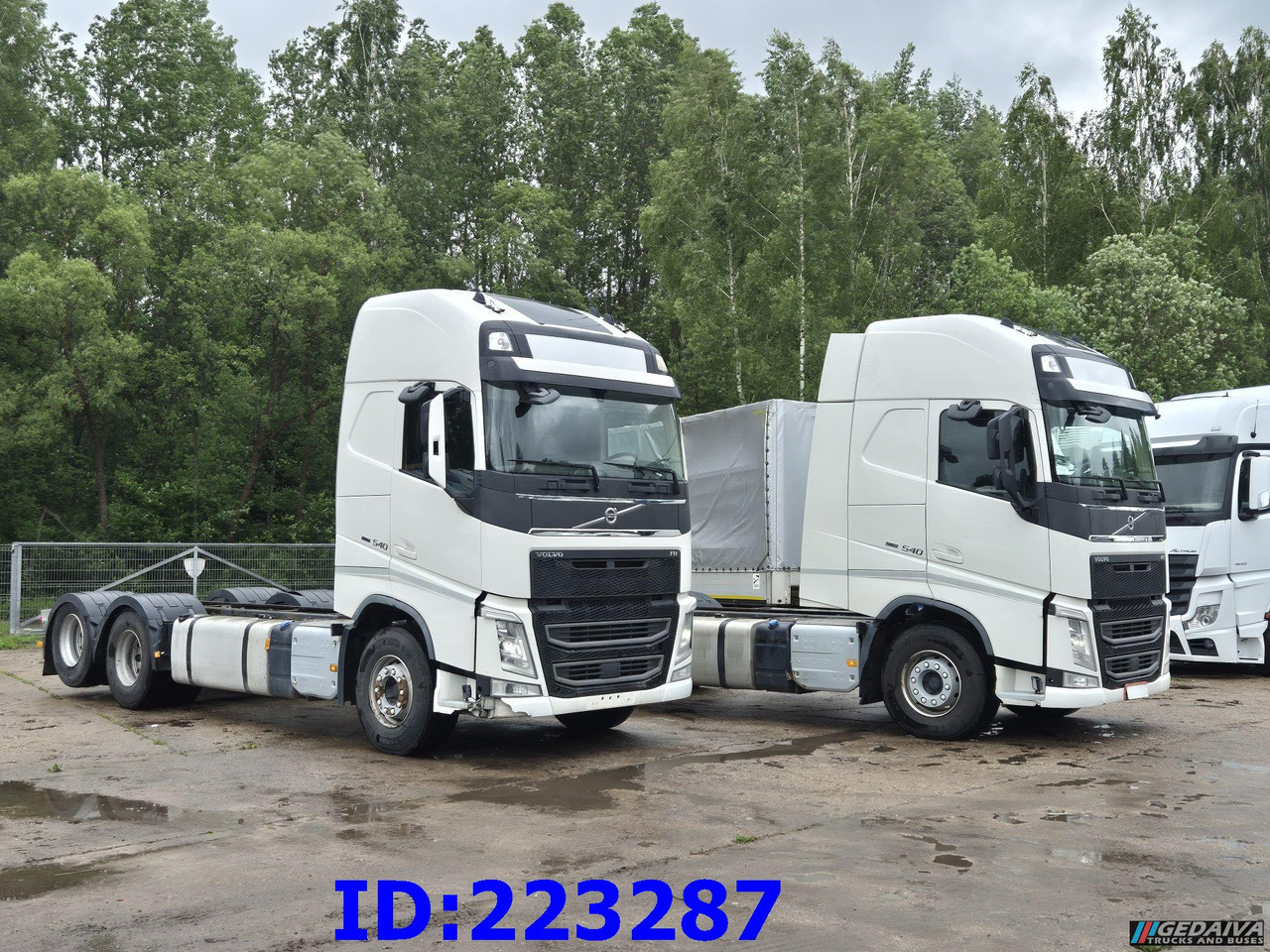 VOLVO FH13 540HP - 10 tyre (2pcs. available) - Camión chasis: foto 1 VOLVO FH13 540HP - 10 tyre (2pcs. available) - Camión chasis: foto 1