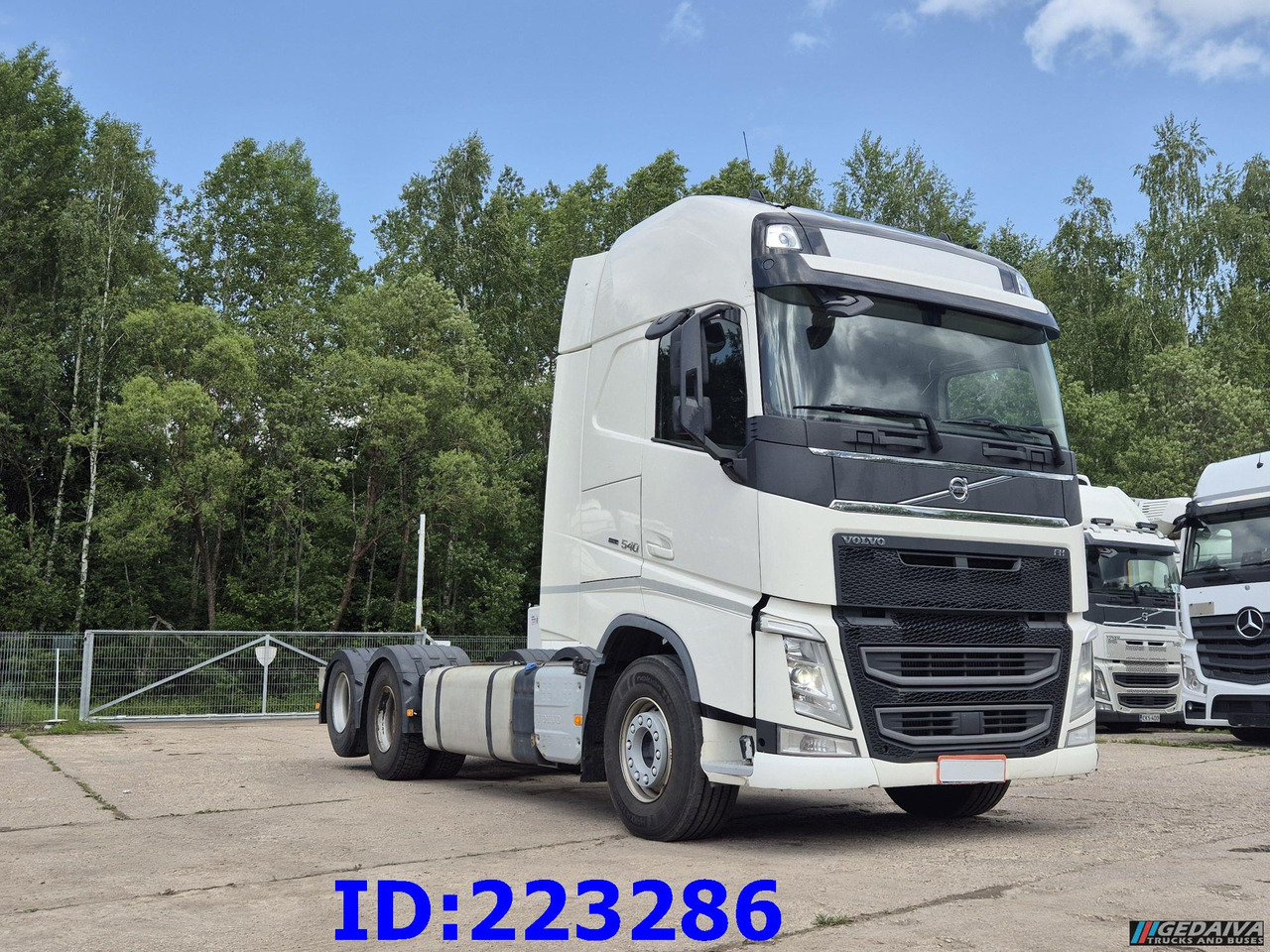 VOLVO FH13 540HP 6x2 (10 tyre) Euro6 - Camión chasis: foto 4 VOLVO FH13 540HP 6x2 (10 tyre) Euro6 - Camión chasis: foto 4