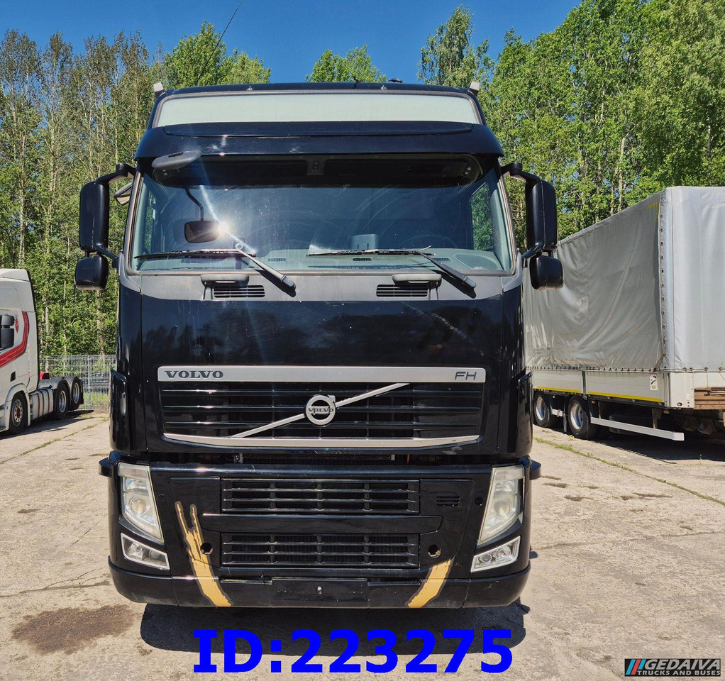VOLVO FH13 540HP 8X4 (Steering axle) RETARDER - Camión chasis: foto 2 VOLVO FH13 540HP 8X4 (Steering axle) RETARDER - Camión chasis: foto 2