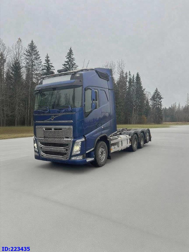 VOLVO FH13 540HP 8x4 (steering axle) - Camión chasis: foto 1 VOLVO FH13 540HP 8x4 (steering axle) - Camión chasis: foto 1