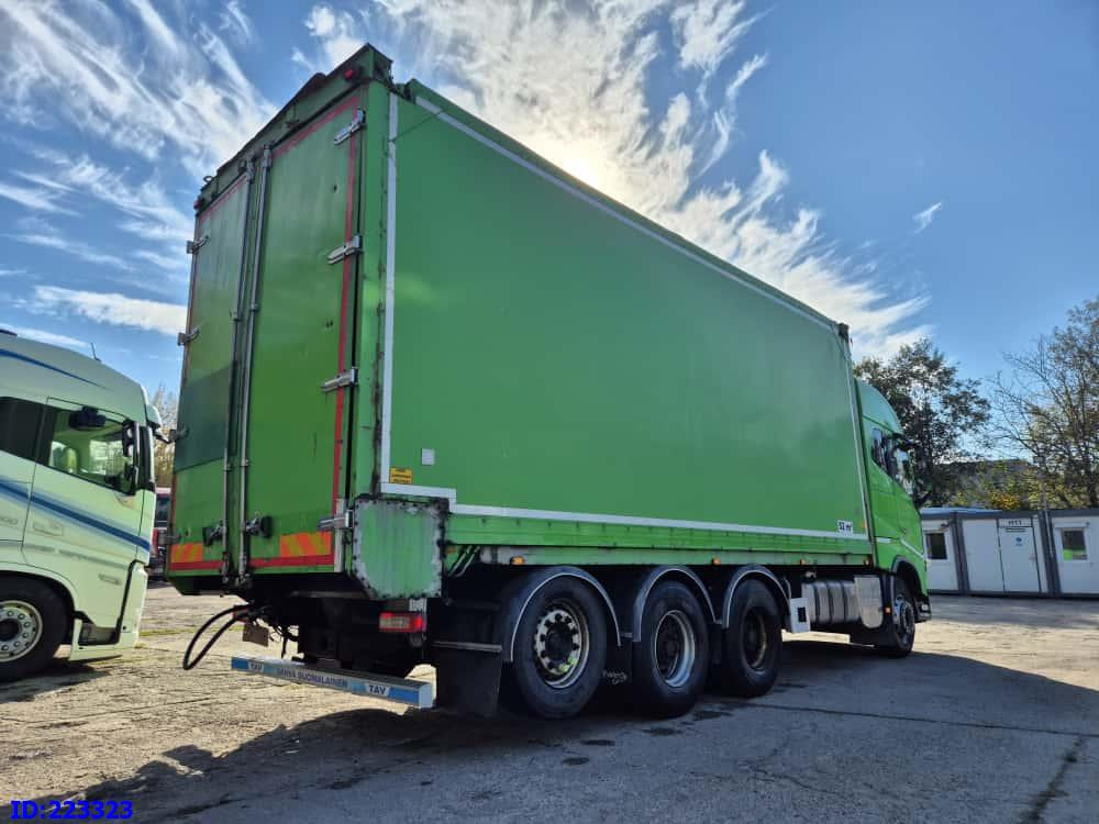 VOLVO FH16 750HP - 8x4 -Big Axles - Camión caja cerrada: foto 5 VOLVO FH16 750HP - 8x4 -Big Axles - Camión caja cerrada: foto 5