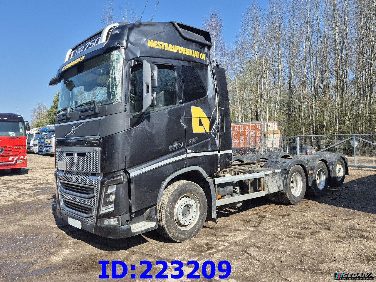 VOLVO FH16 750HP 8x4 Steering axle - Camión chasis: foto 4 VOLVO FH16 750HP 8x4 Steering axle - Camión chasis: foto 4