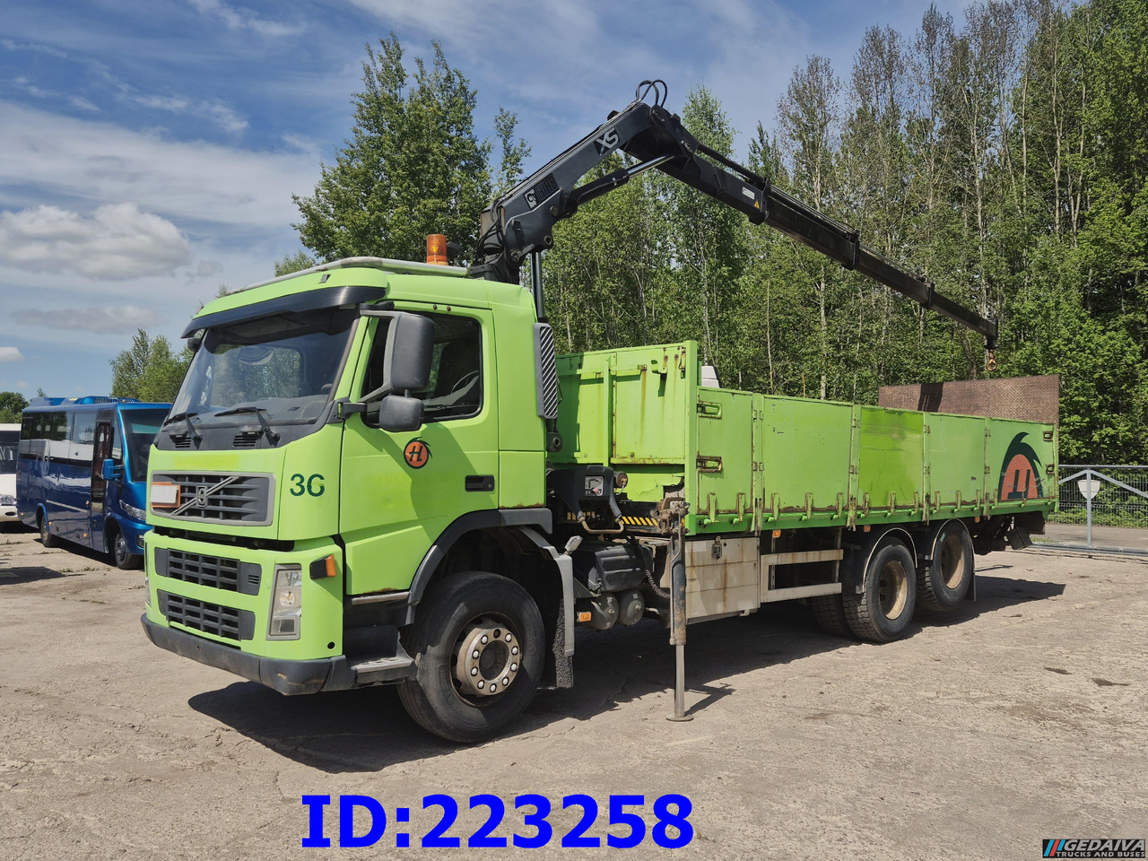 VOLVO FM9 300HP 6x2 + HIAB 144B -3 CL - Camión caja abierta: foto 1 VOLVO FM9 300HP 6x2 + HIAB 144B -3 CL - Camión caja abierta: foto 1