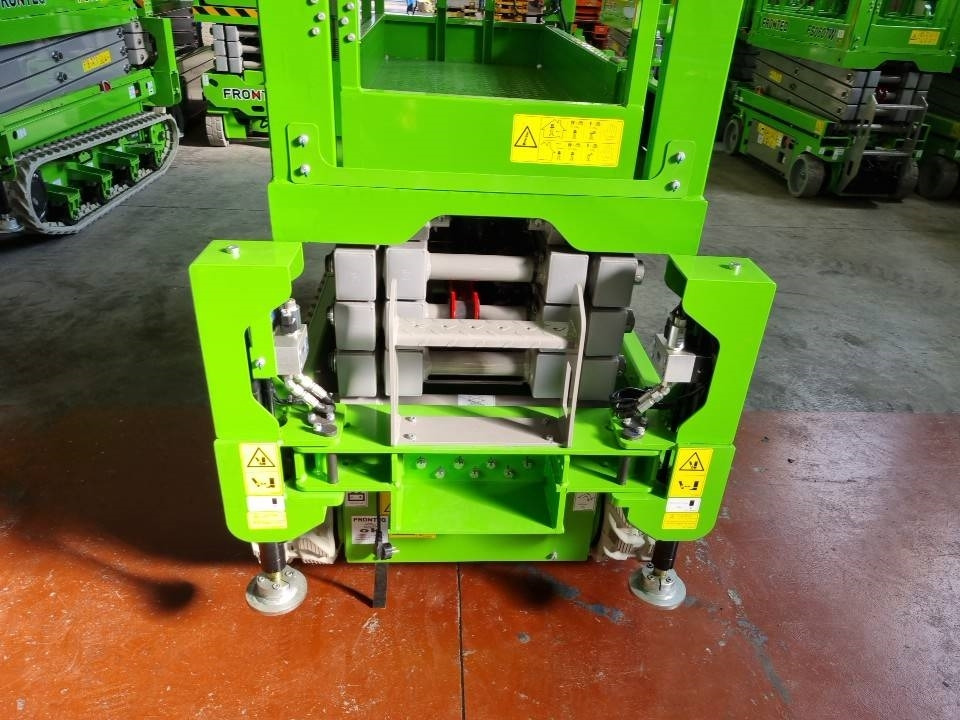 Plataforma de tijeras nuevo Fronteq FS0610TL: foto 8 Plataforma de tijeras nuevo Fronteq FS0610TL: foto 8