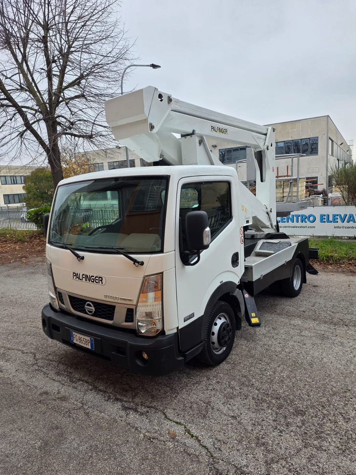 PALFINGER P 200 A - Camión con plataforma elevadora: foto 5 PALFINGER P 200 A - Camión con plataforma elevadora: foto 5