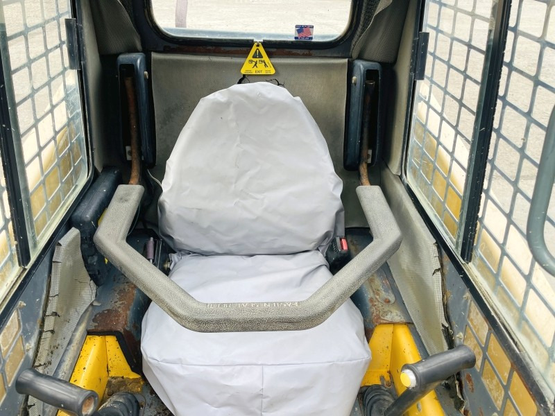 Gehl SL4240 (3746) - Minicargadora: foto 5 Gehl SL4240 (3746) - Minicargadora: foto 5